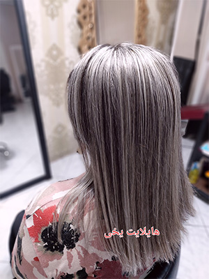 در سالن زیبایی غرب تهران، خدمات رنگ و مش مو با رگه‌های روشن و لا به لای رنگ موی تیره، توسط تیم ماهر و حرفه‌ای ارائه می‌شود.